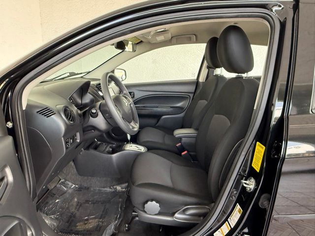 Vehicle image 14 of 31