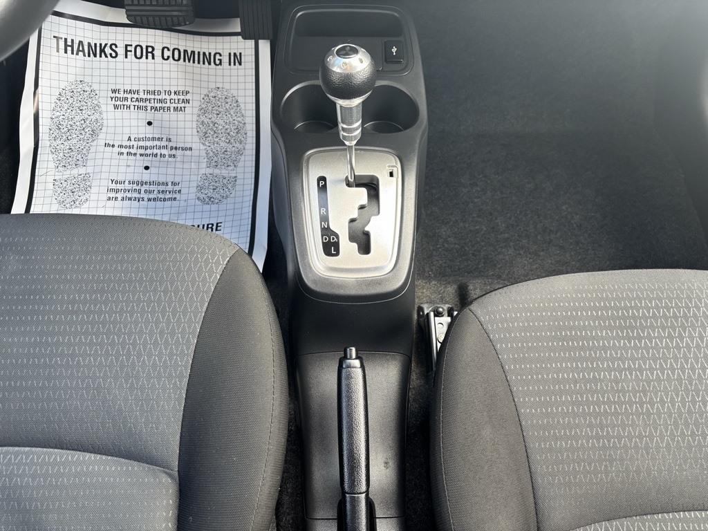 Vehicle image 11 of 26