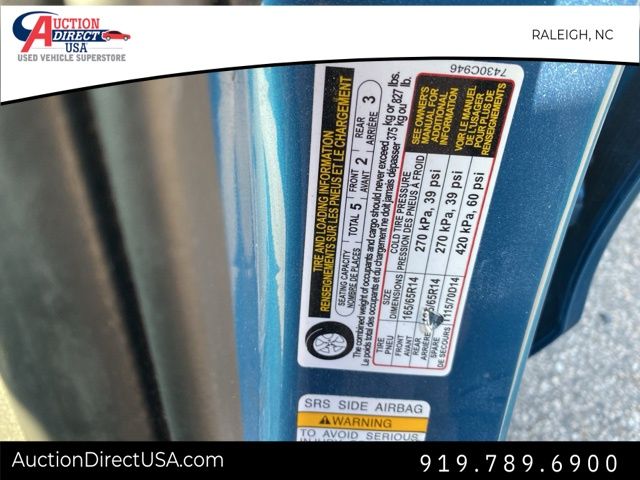 Vehicle image 22 of 42