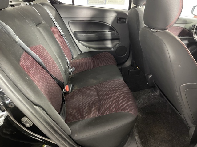 Vehicle image 18 of 25
