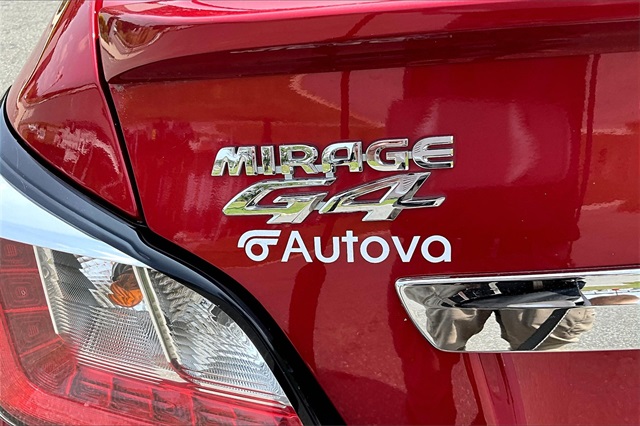 Vehicle image 32 of 38