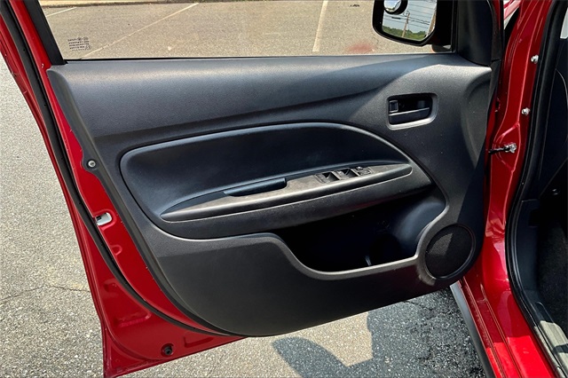 Vehicle image 9 of 38