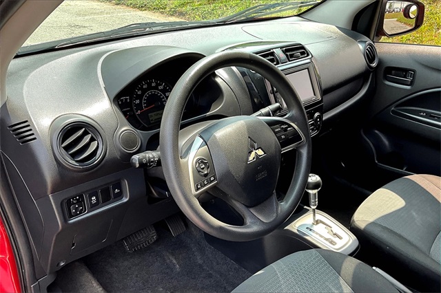 Vehicle image 11 of 38