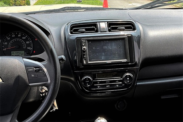 Vehicle image 16 of 38