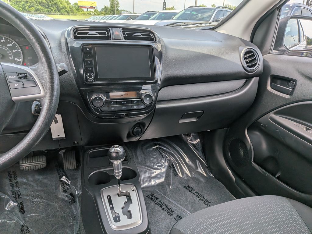 Vehicle image 13 of 21