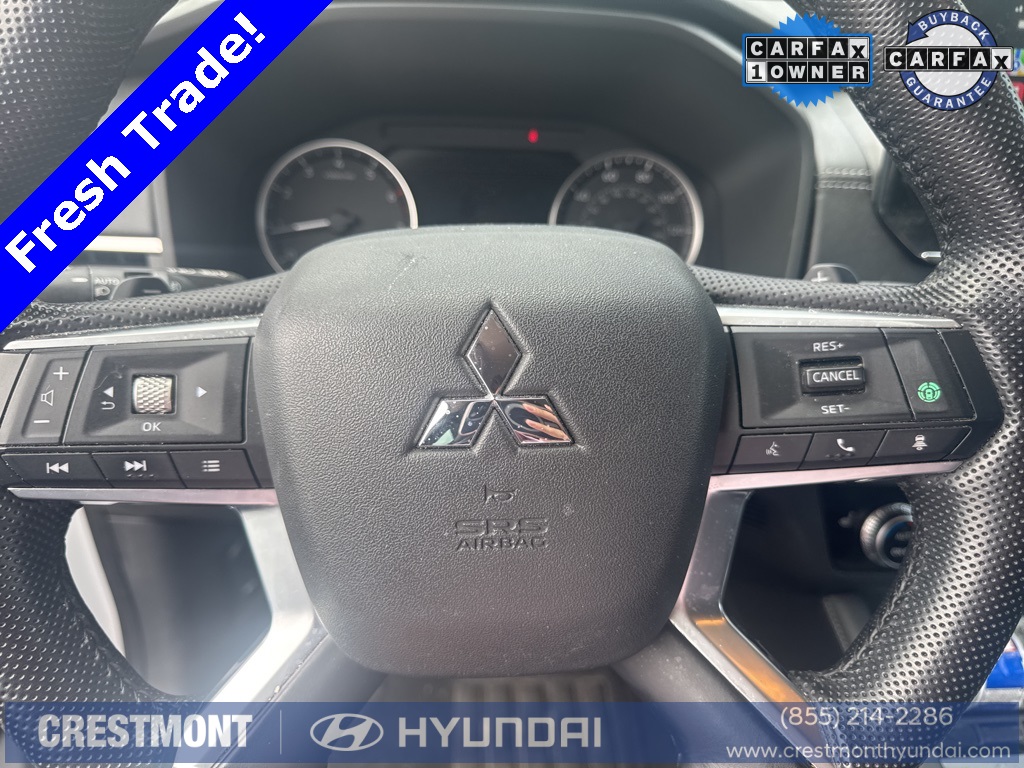 Vehicle image 8 of 9