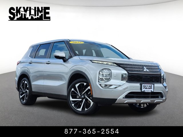 Vehicle image 2 of 22