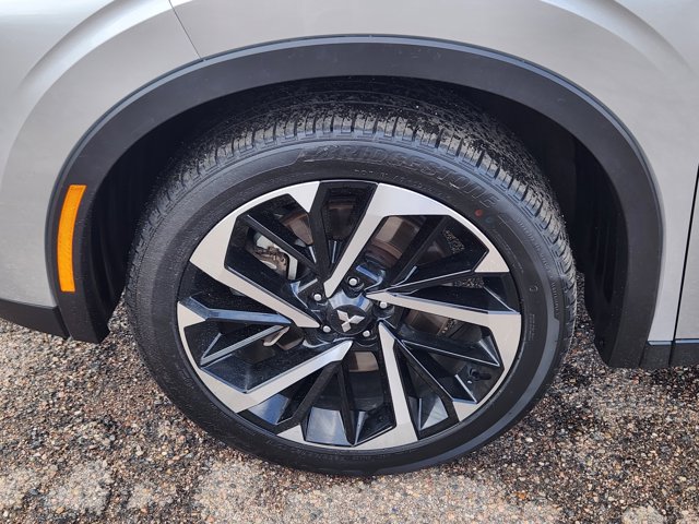 Vehicle image 7 of 22