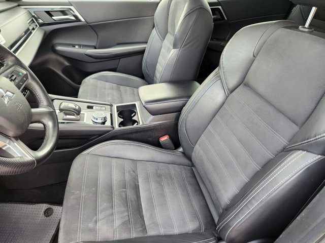 Vehicle image 9 of 22
