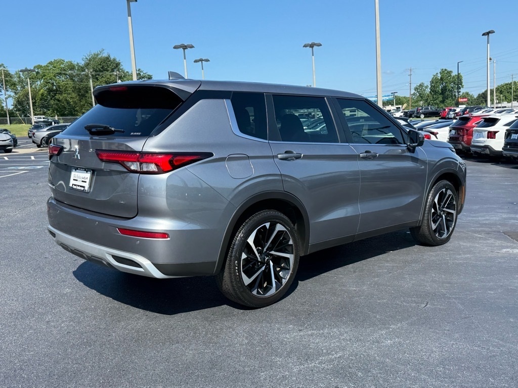 Vehicle image 6 of 25