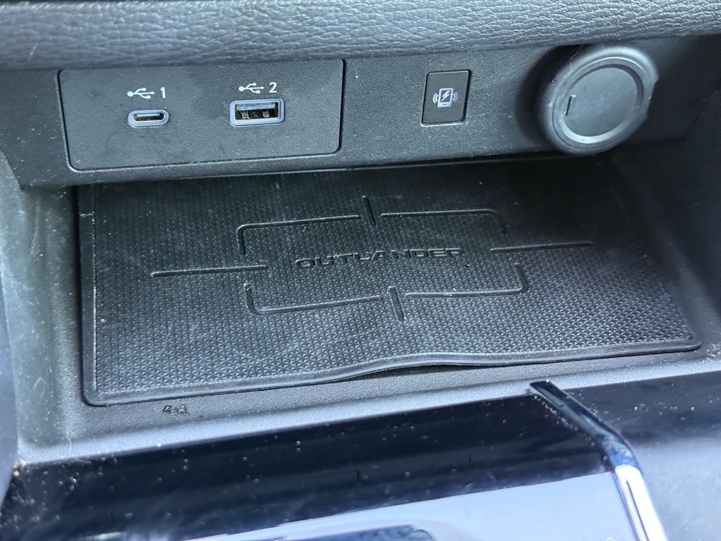Vehicle image 11 of 25