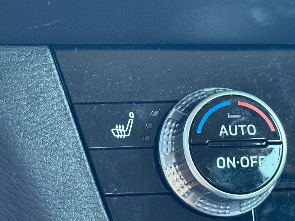 Vehicle image 24 of 25