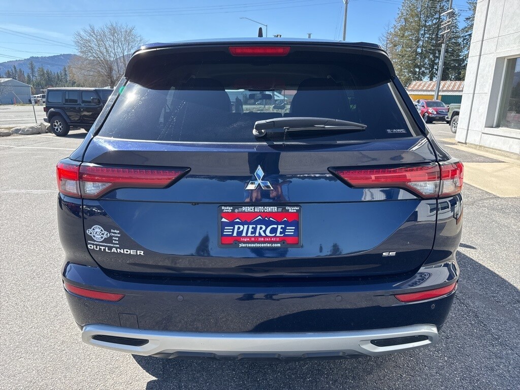 Vehicle image 8 of 29