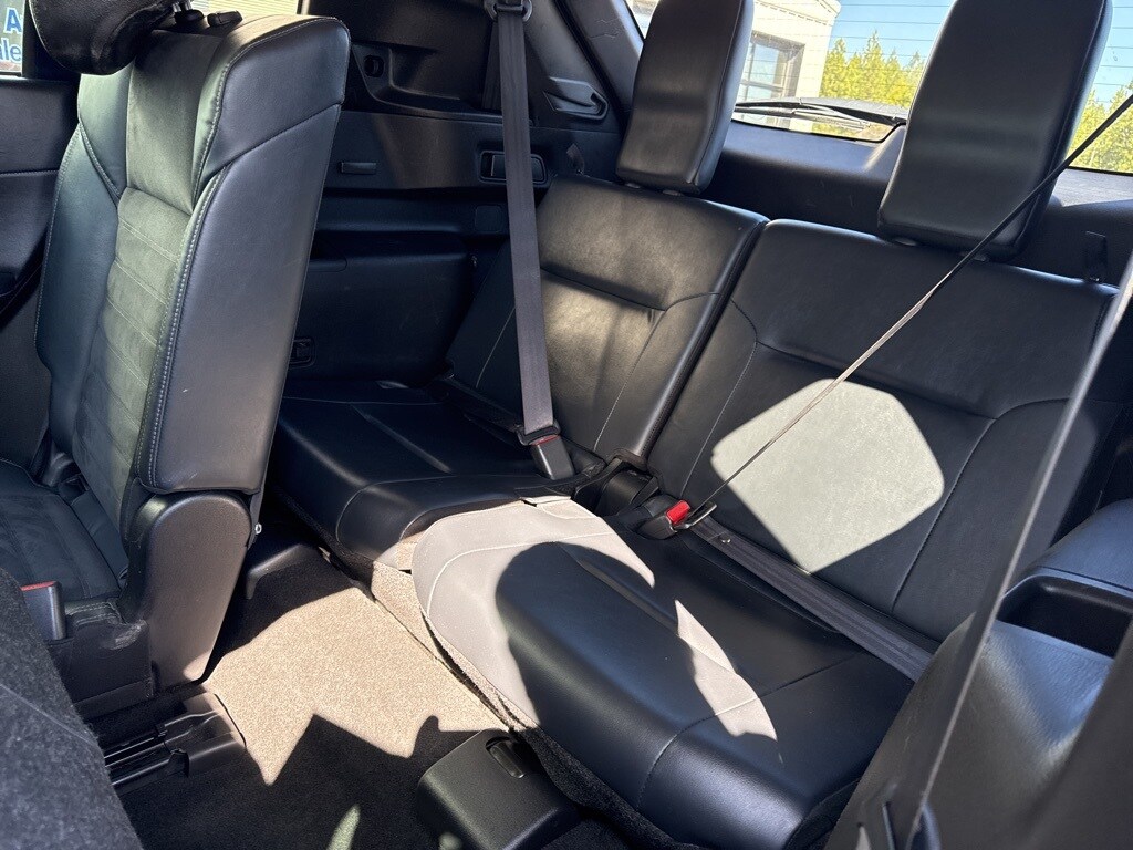 Vehicle image 11 of 29