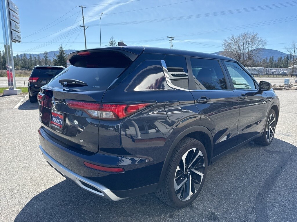 Vehicle image 5 of 29