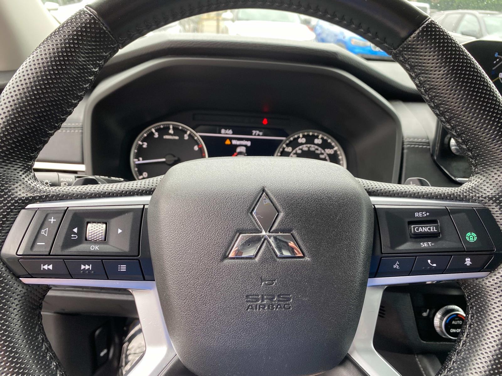 Vehicle image 18 of 29