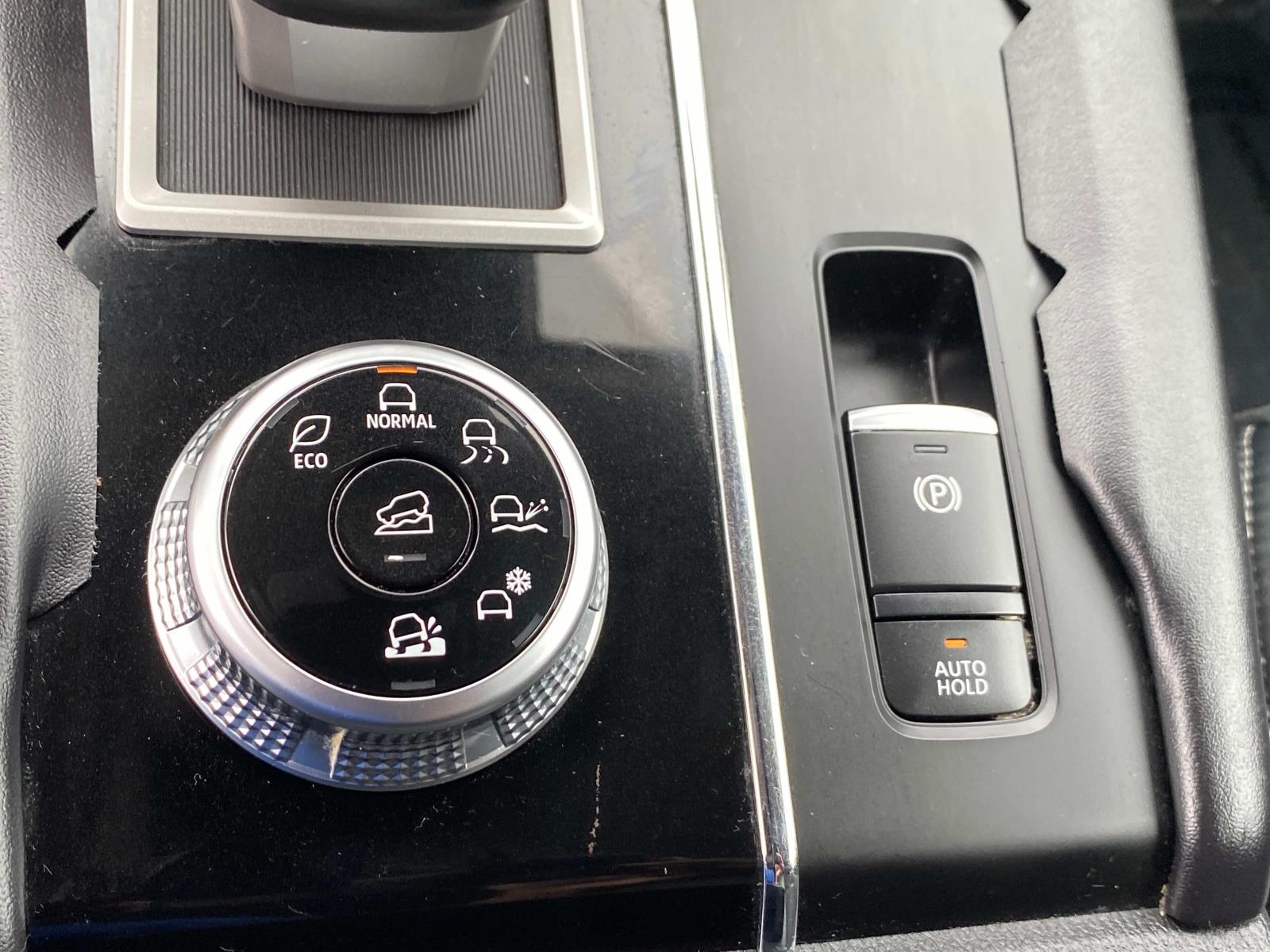 Vehicle image 28 of 29