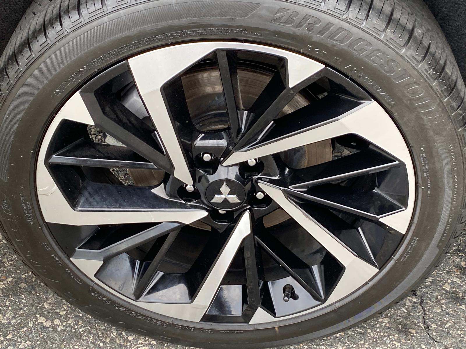 Vehicle image 11 of 29