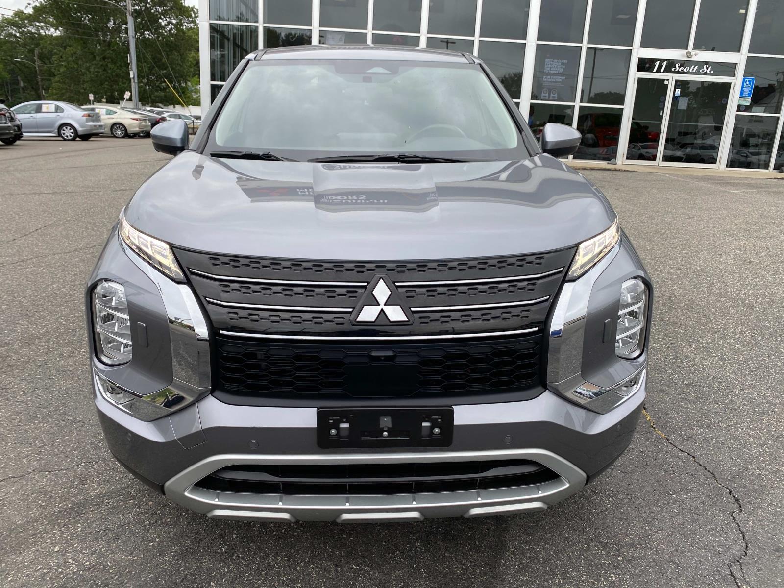 Vehicle image 2 of 29