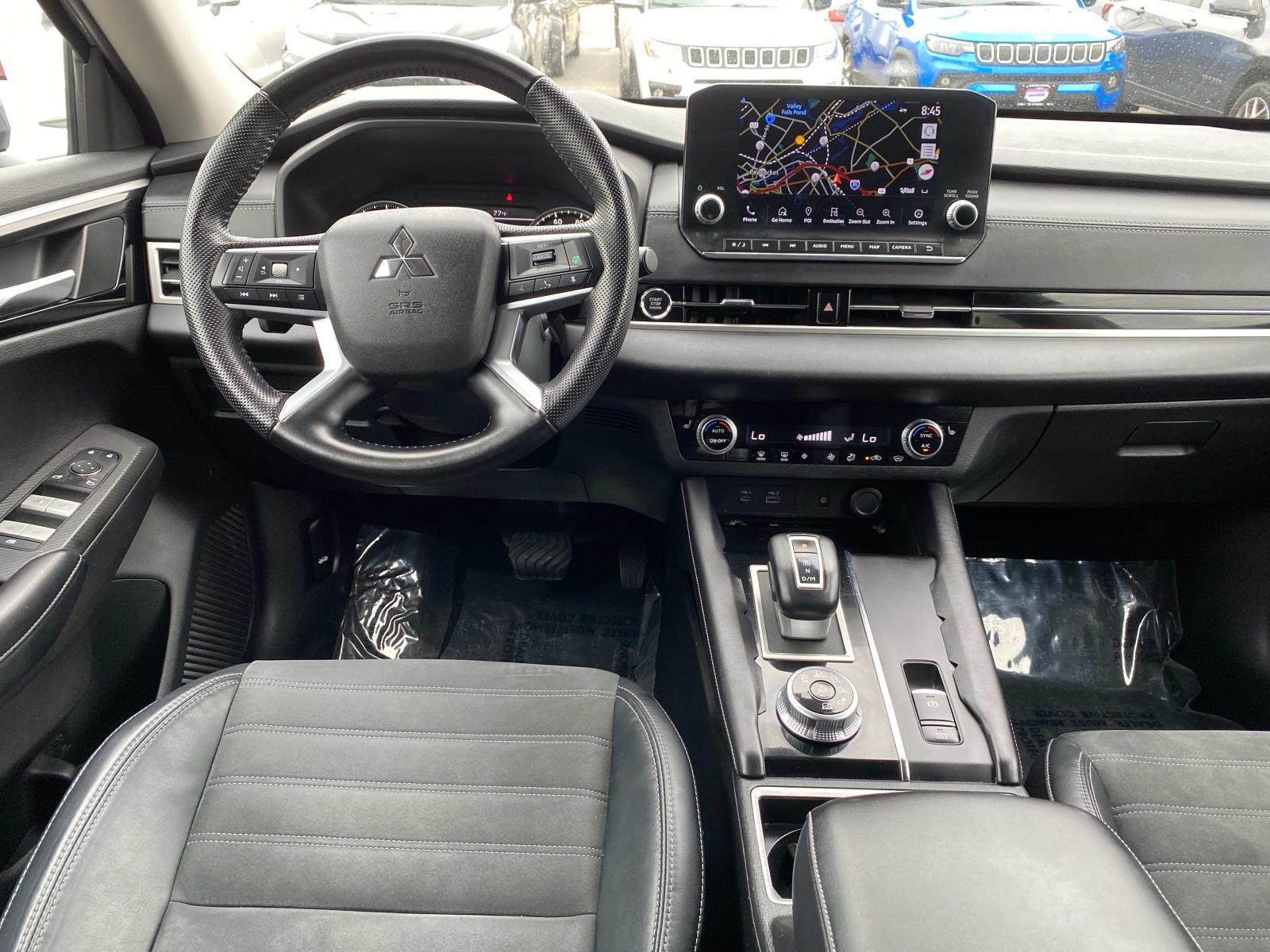 Vehicle image 17 of 29