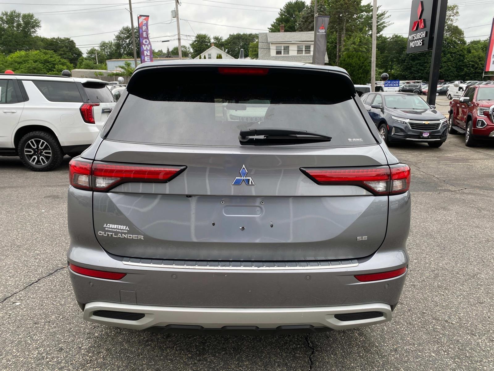Vehicle image 6 of 29
