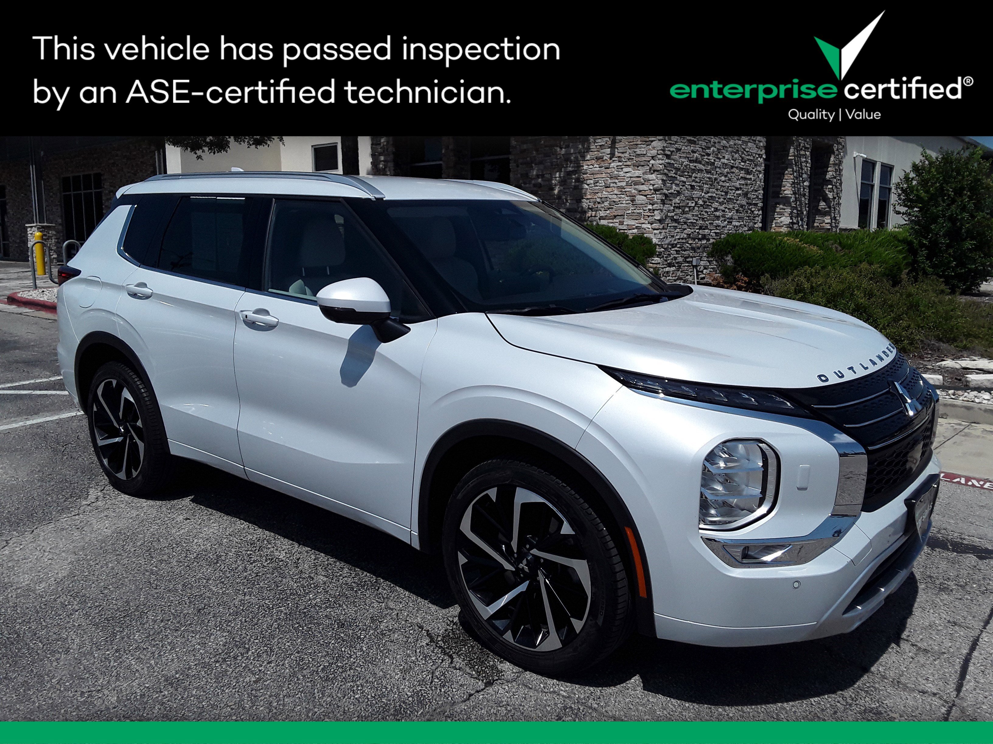 Vehicle image 3 of 27