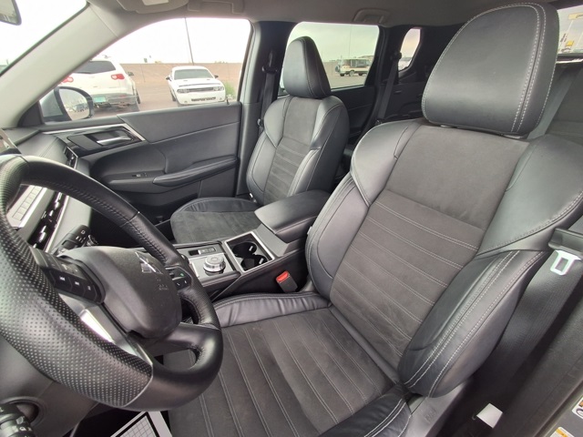 Vehicle image 6 of 10