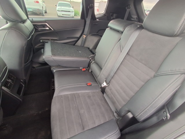 Vehicle image 7 of 10