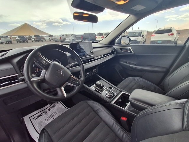 Vehicle image 9 of 10
