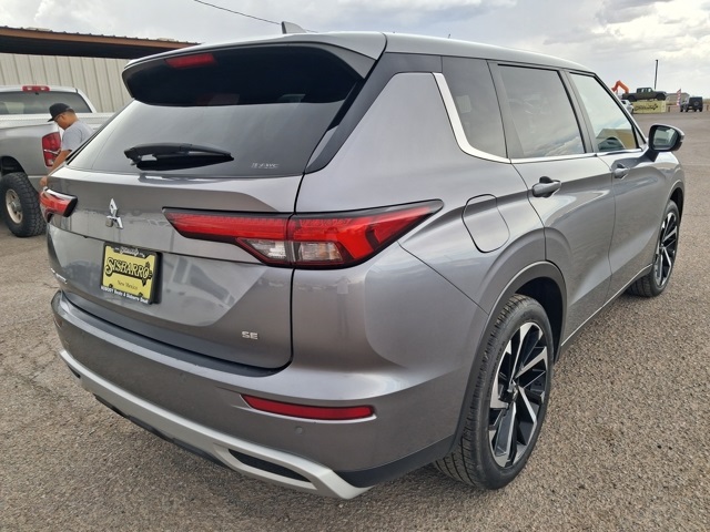 Vehicle image 3 of 10