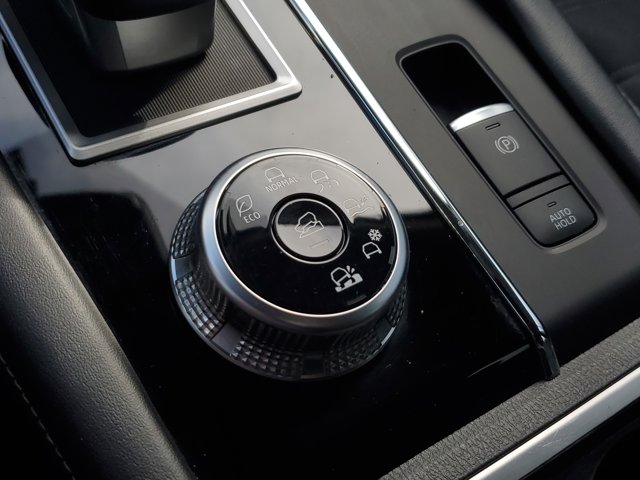 Vehicle image 30 of 37
