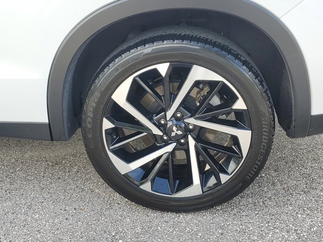 Vehicle image 6 of 37