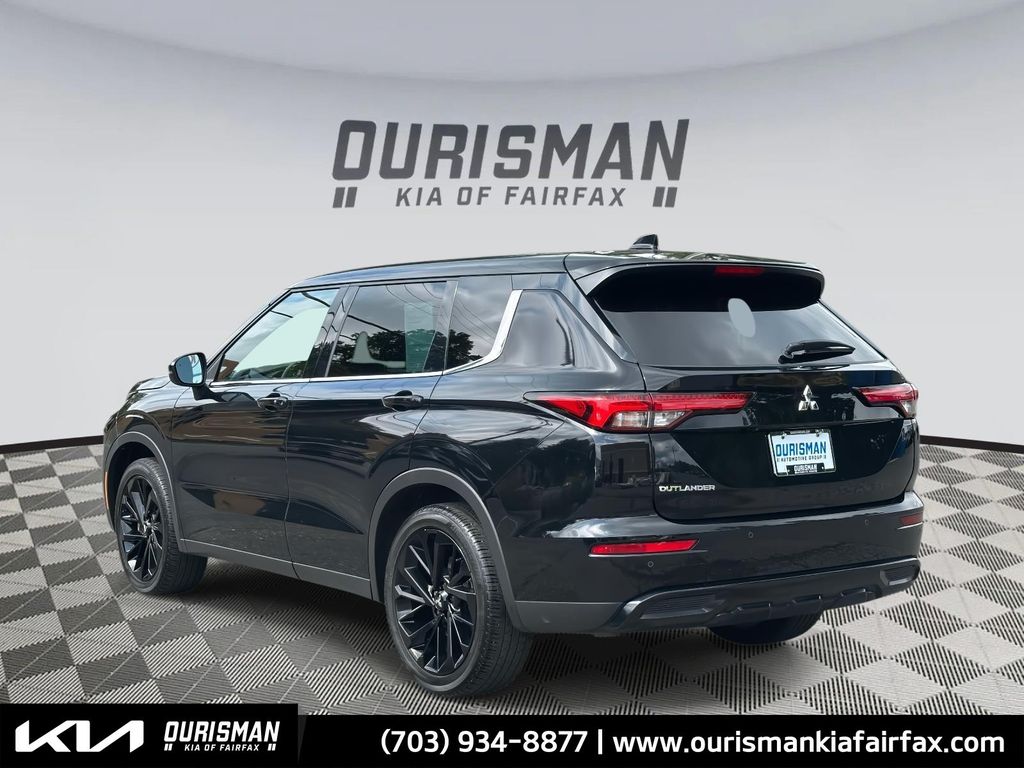 Vehicle image 7 of 27