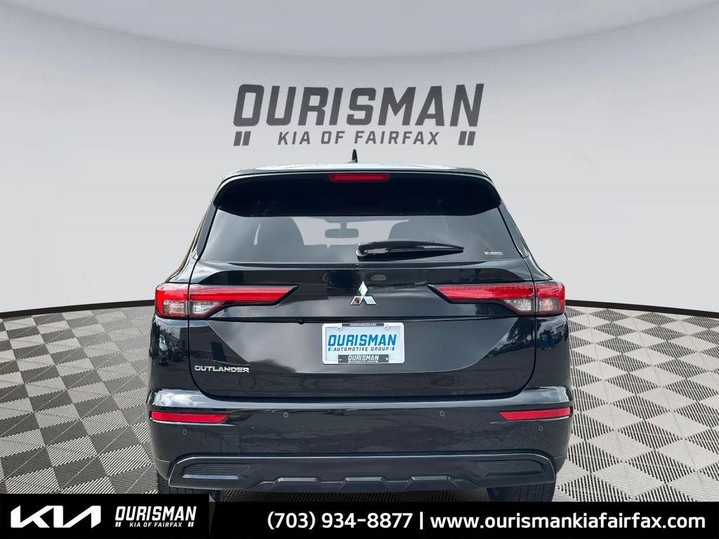 Vehicle image 6 of 27