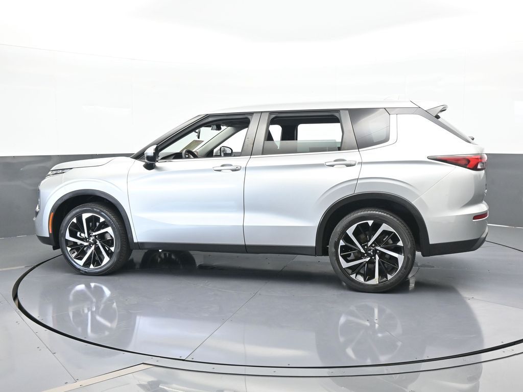 Vehicle image 29 of 71