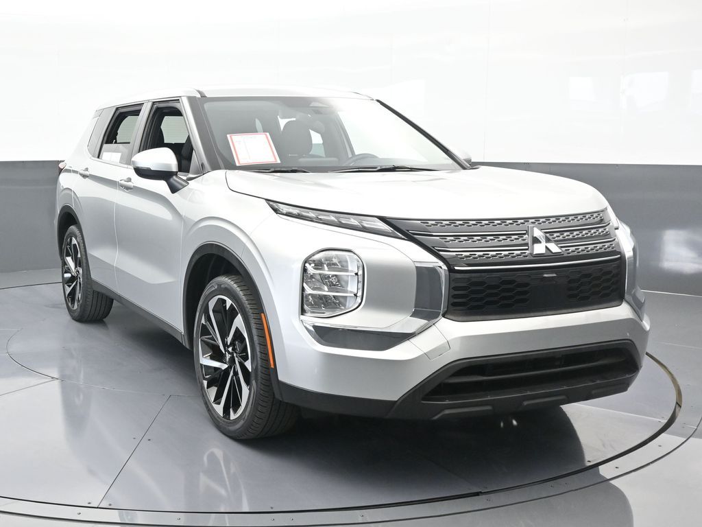 Vehicle image 9 of 71
