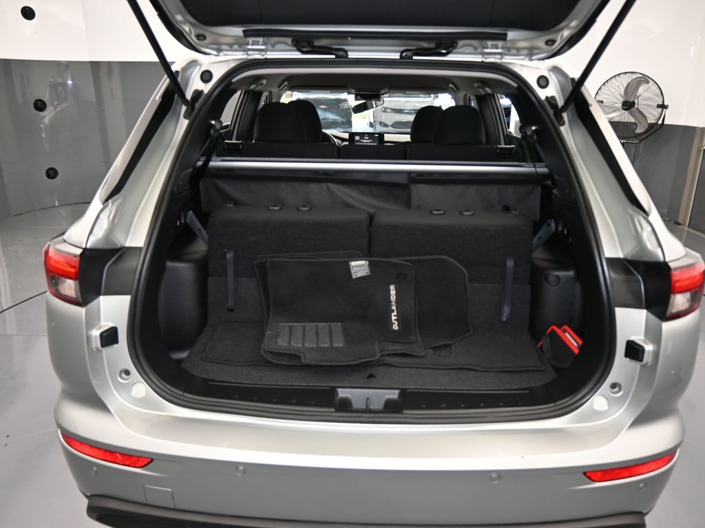 Vehicle image 64 of 71