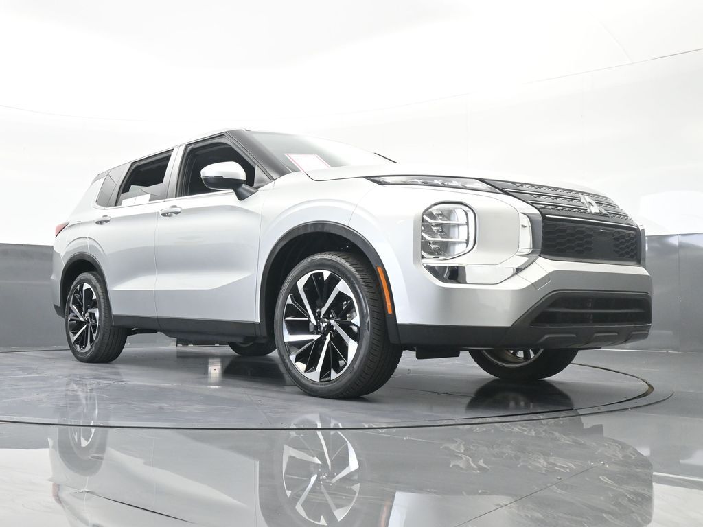 Vehicle image 11 of 71