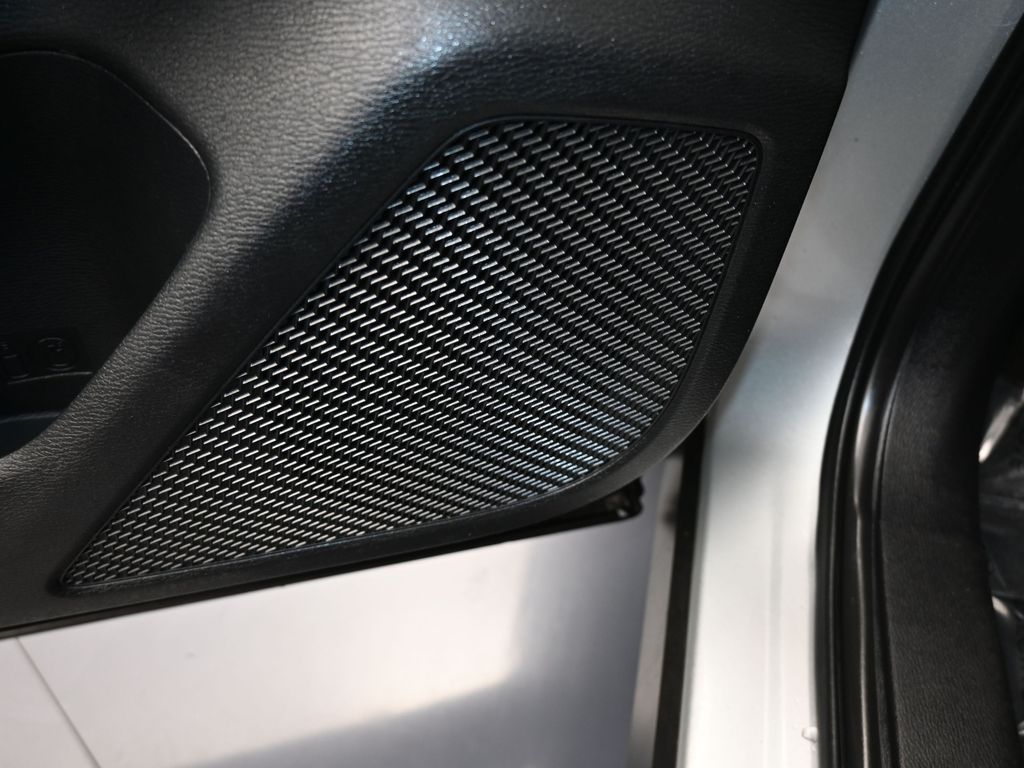 Vehicle image 42 of 71