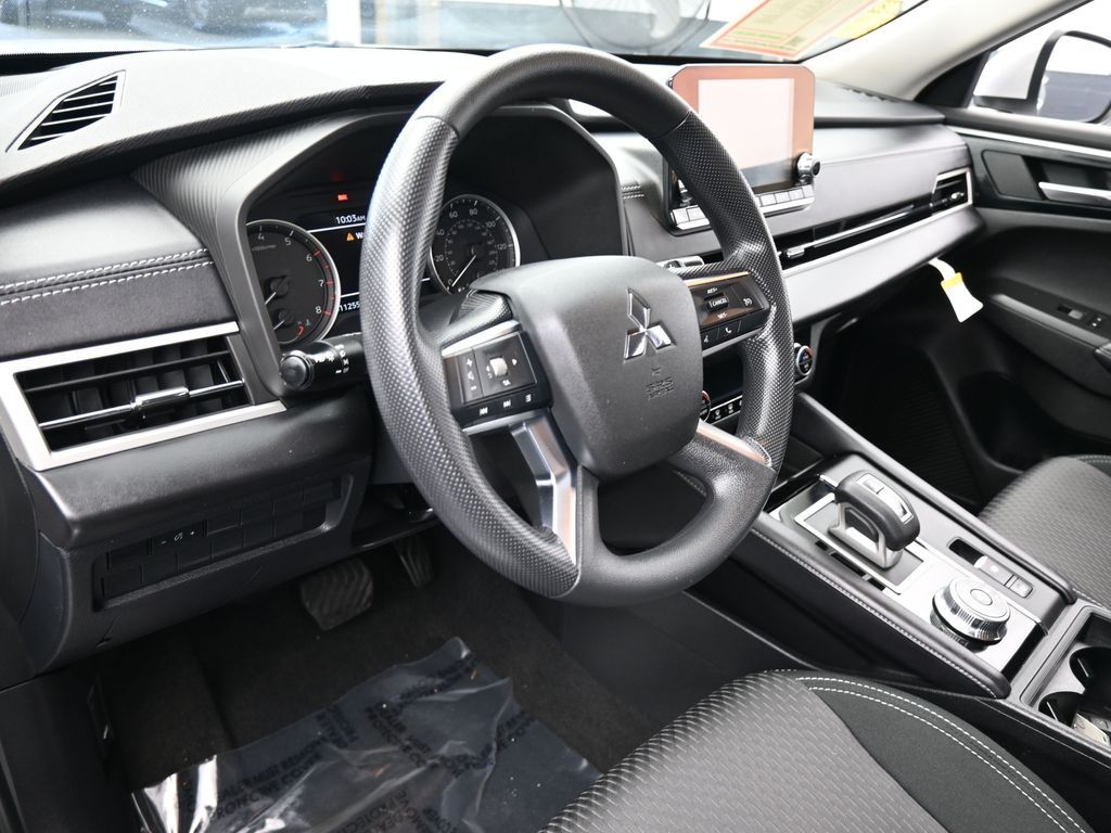 Vehicle image 38 of 71