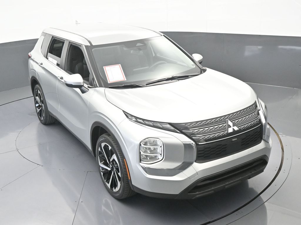 Vehicle image 7 of 71