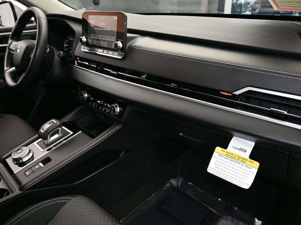 Vehicle image 68 of 71