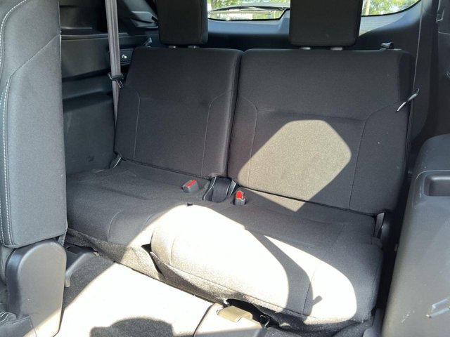 Vehicle image 14 of 28