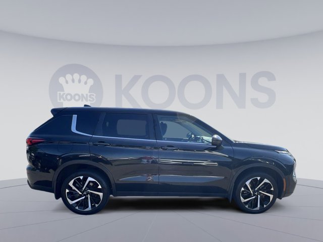 Vehicle image 4 of 28
