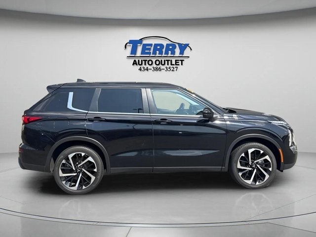 Vehicle image 4 of 16