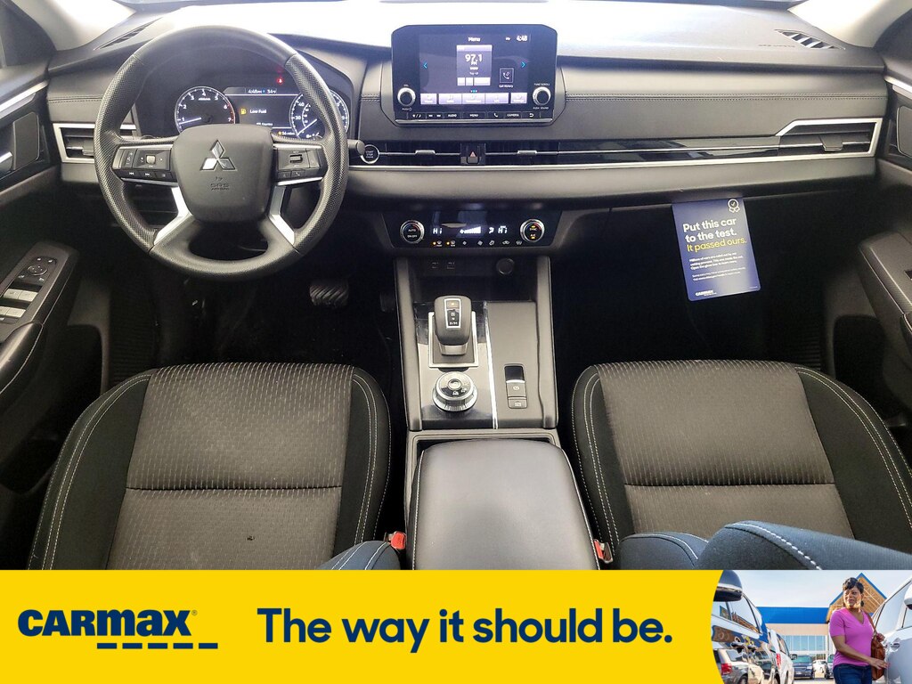 Vehicle image 11 of 29