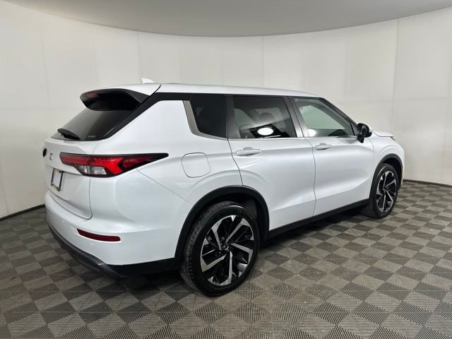 Vehicle image 5 of 27