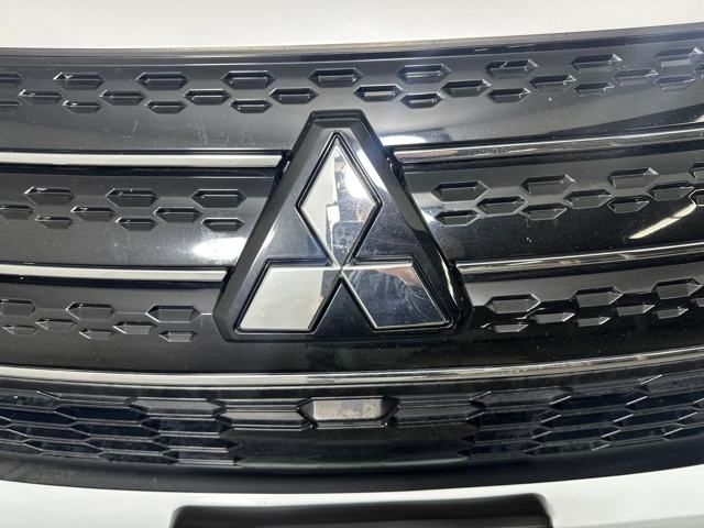 Vehicle image 9 of 27