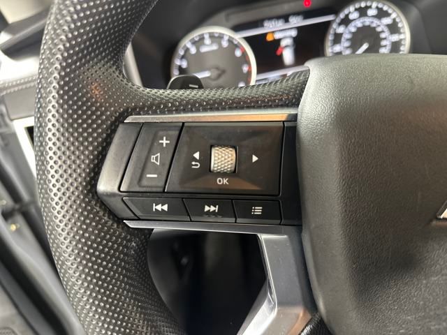Vehicle image 15 of 27