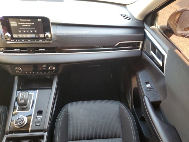 Vehicle image 14 of 30